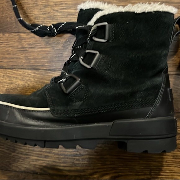 SOREL Tivoli IV Snow Boot ❄️ - Picture 5 of 7